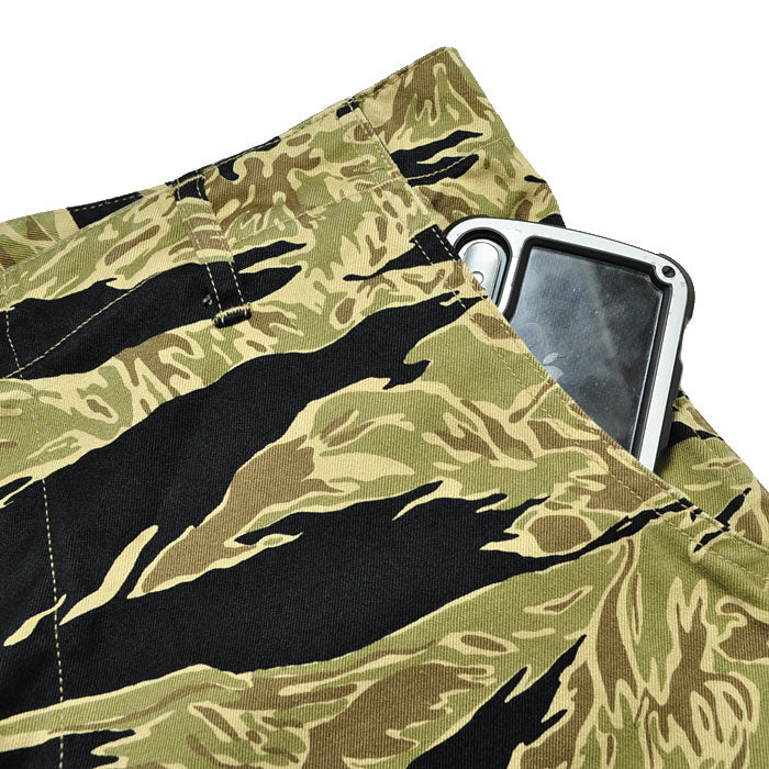 BUZZ RICKSON'S バズリクソンズ BR51904 Gold TigerI Pattern Shorts
